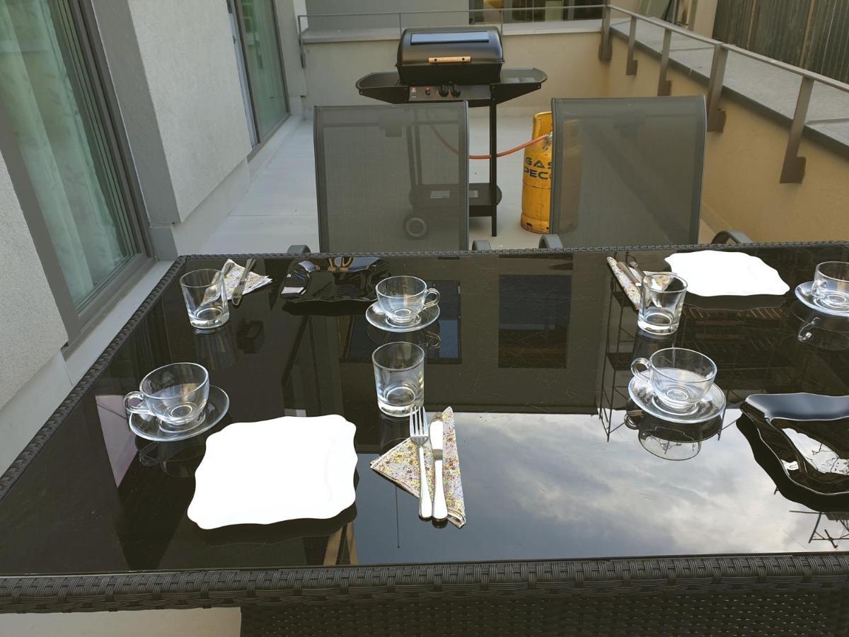 Luxury City Centre Apartment With Barbecue Grill Cluj-Napoca Buitenkant foto